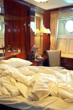 Creatas/Creatas/Getty Images Cabin cleanliness is the key goal for cabin stewardesses.