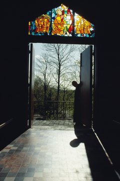 Becoming a licensed evangelist can more deeply connect you with a particular denomination or church.