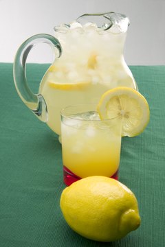Jupiterimages/liquidlibrary/Getty Images According to folk medicine, lemons may support the liver and kidneys.