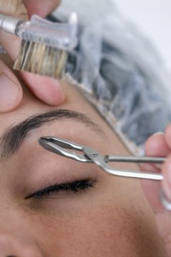 Medioimages/Photodisc/Photodisc/Getty Images Certified laser technicians work in spas, salons and health centers.