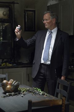 Michael Blann/Digital Vision/Getty Images The contribution principle governs relationships between insurance companies.