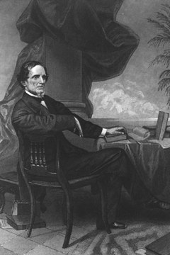 As a West Point graduate, many considered Confederate president Jefferson Davis more qualified than U.S. president Abraham Lincoln.