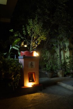Hindu funerals incorporate Tulsi leaves.