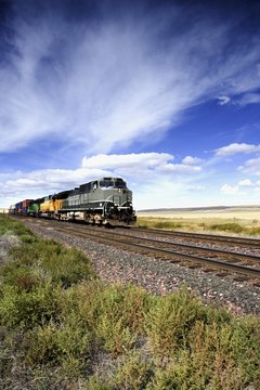 Thinkstock/Comstock/Getty Images Women are now welcome to work on the rails.