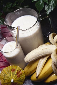 Hemera Technologies/Photos.com/Getty Images Adding a banana to protein shakes can help reduce a grainy texture.