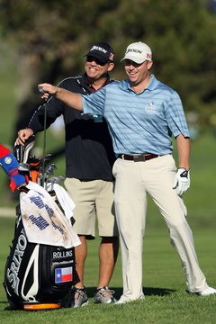 Tour players can carry up to 14 clubs in their bag at a time.
