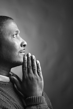 Prayers are an important part of the funerary ritual.