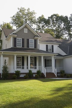 Jupiterimages/Comstock/Getty Images You have several options if you want to take cash out of your house equity.