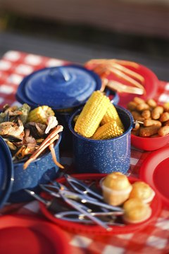 Picnics are a popular choice for summer homecomings.