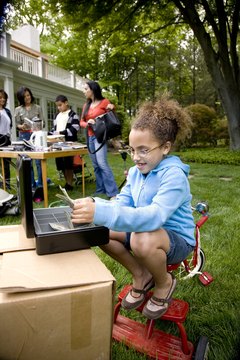 David Sacks/Lifesize/Getty Images It takes just a few steps to transferr your series EE savings bond to your godchild.