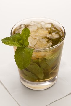 Jupiterimages/liquidlibrary/Getty Images Mint leaves are rich in vitamin A, a nutrient important for eye health.