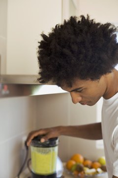 Jupiterimages/Comstock/Getty Images All newlyweds should have a good blender.