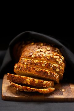 Jupiterimages/Photos.com/Getty Images Whole-grain bread is full of insoluble fiber.