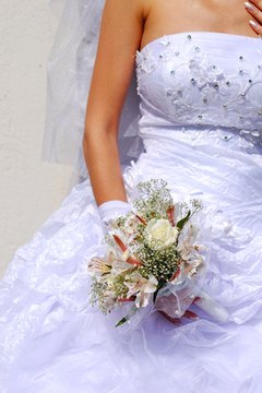 Having a sponsored wedding is a great way to save on costs.