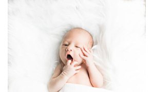 A 4-Week Old Baby Won't Sleep During the Day
