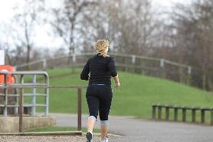 ¿Es mejor comer antes o después de correr?