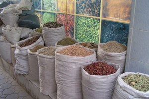 ¿Existen remedios a base de hierbas para el acné hormonal?