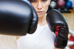 Compara las calorías del boxeo cardio con las calorías al correr