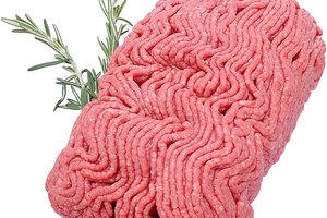 El valor nutricional de la carne molida de res magra de 93 por ciento