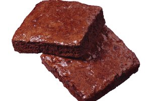 ¿Se puede usar bicarbonato de sodio en vez de polvo de hornear para hacer brownies?
