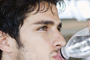 ¿Por qué la gente tiene sed después de hacer ejercicio?