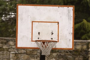 La historia del tablero de baloncesto