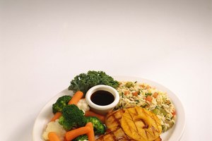 Cómo cocinar un pollo al vapor para comer más sano