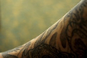 ¿Pueden volver a colorearse los tatuajes?