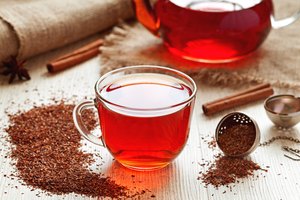 Beneficios del té rojo con canela
