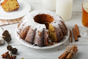 How to Make an Old-Fashioned Fruitcake from Scratch | LEAFtv