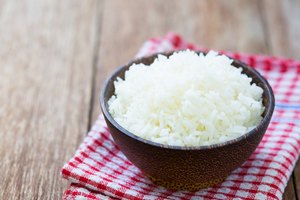 Cómo arreglar arroz cocido aguado