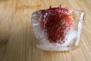 ¿Cómo descongelo fresas enteras congeladas?