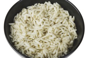 ¿Qué pasa si comes demasiado arroz cocido?