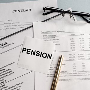 Can Non-Qualified Pension Plans Be Rolled Over?