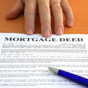 How to Add Someone to a Mortgage Deed in Florida