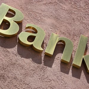 Private Banks vs. Commercial Banks