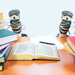 How to Create a Sallie Mae Amortization Table