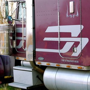 How Much Does a Tractor Trailer Driver Make?