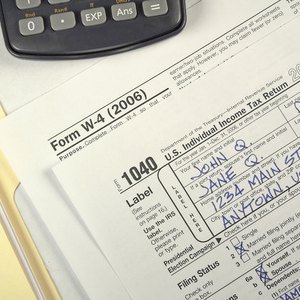How to Withhold Flat Tax on a Form W-4