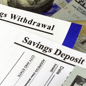 How to Fill Out an HSBC Deposit Slip