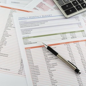 How to Keep Track of Household Finances