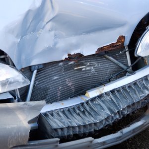How to File a Comprehensive Damage Auto Claim With an Insurance Company