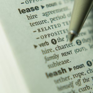 How to Write a Letter to Tenants Who Have Broken a Lease
