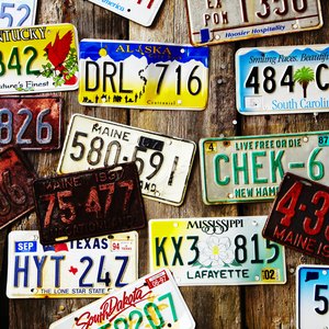 Can a Car's License Plate Fee Be Deducted on Federal & State Taxes?