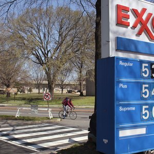 How to Apply for an Exxon Gas Card