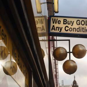Gold buyer's shop