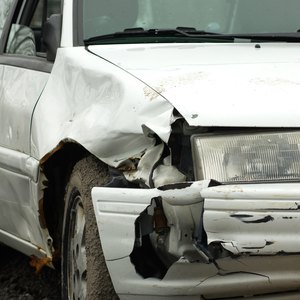 How to Buy Wrecked Cars From Insurance Companies