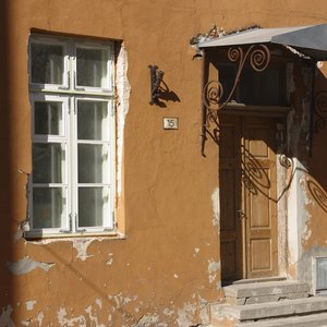 How to Buy a House That Needs Updating