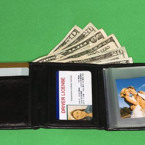 Difference Between a PayPal Account and a Merchant Account
