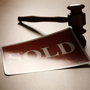 How to Find Unclaimed Property Auctions From Banks